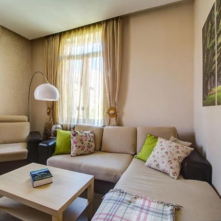 Apartment 65 - Airy Aprt At Top Center Софія Екстер'єр фото